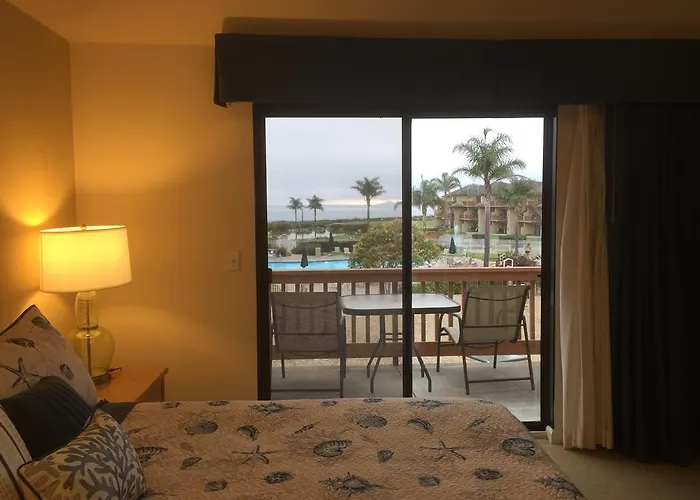 Romantic Getaway To Seascape Villa