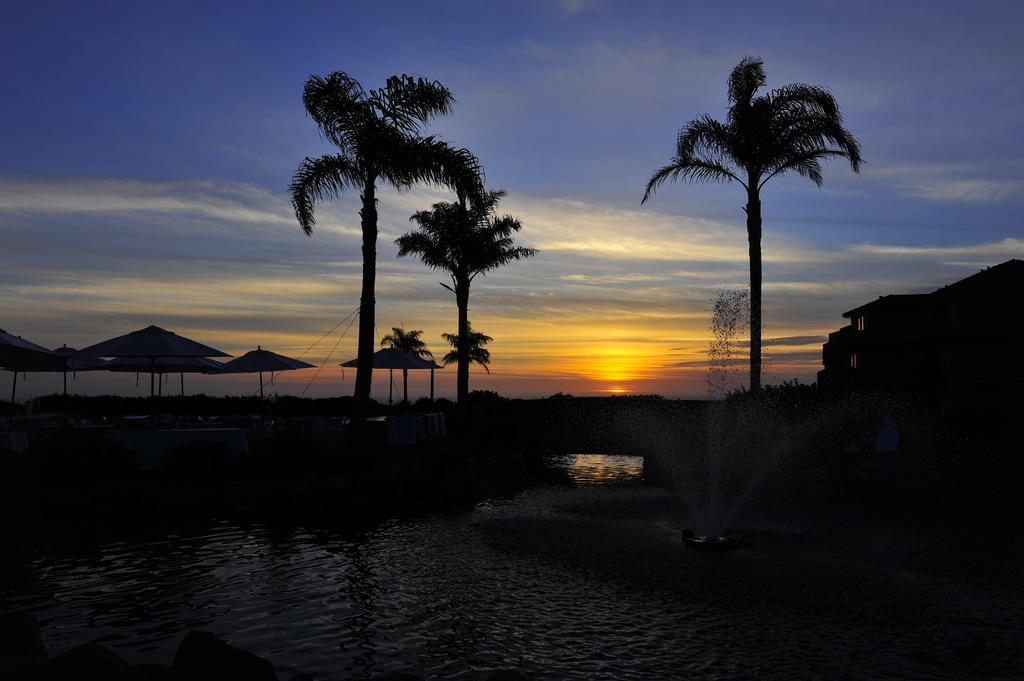 Romantic Getaway To Seascape